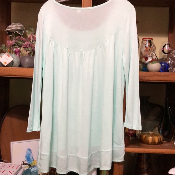 Ladies Hi/Lo Lauren Conrad Top - Picture 3 of 14